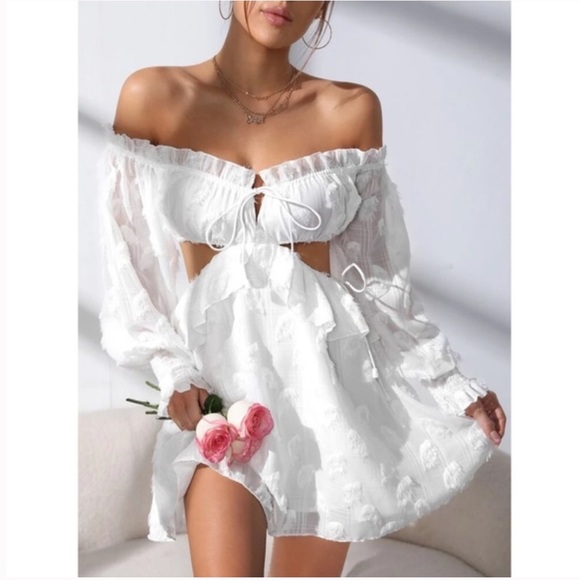 White Off The Shoulder Bishop Sleeve Cut Out Dress Women’s Size Large - Picture 2 of 6